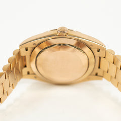 Rolex Day-Date 40 228235