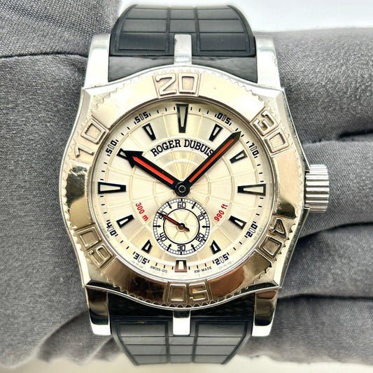 Roger Dubuis Easy Diver SE46 14 9 3.53R