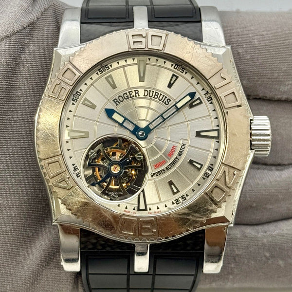 Roger Dubuis Easy Diver SE48 02 9/0 – Arda and Co.