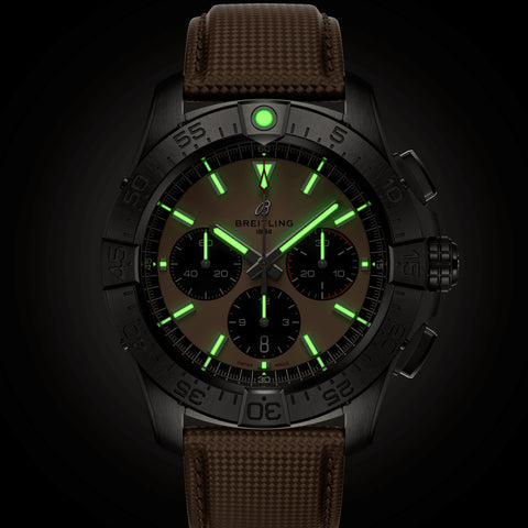 Breitling Avenger AB0147101A1X1